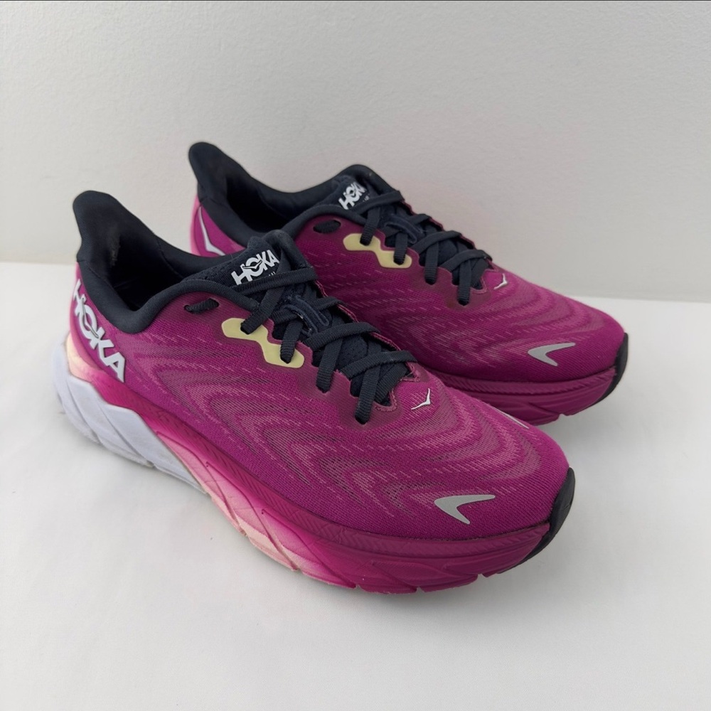Hoka Pink and Black Sneakers with Maximal Cushioning